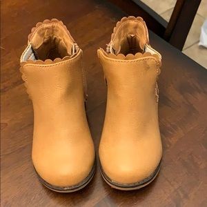 Brown girls boots